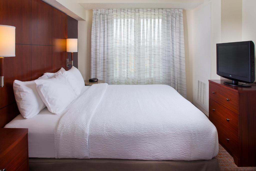 Room image 6